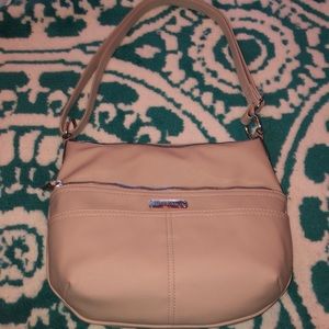 NWT🏷 CLARA CROSSBODY BAG